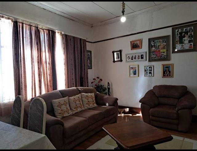 4 BEDROOM HOUSE FOR SALE IN CLOCOLAN